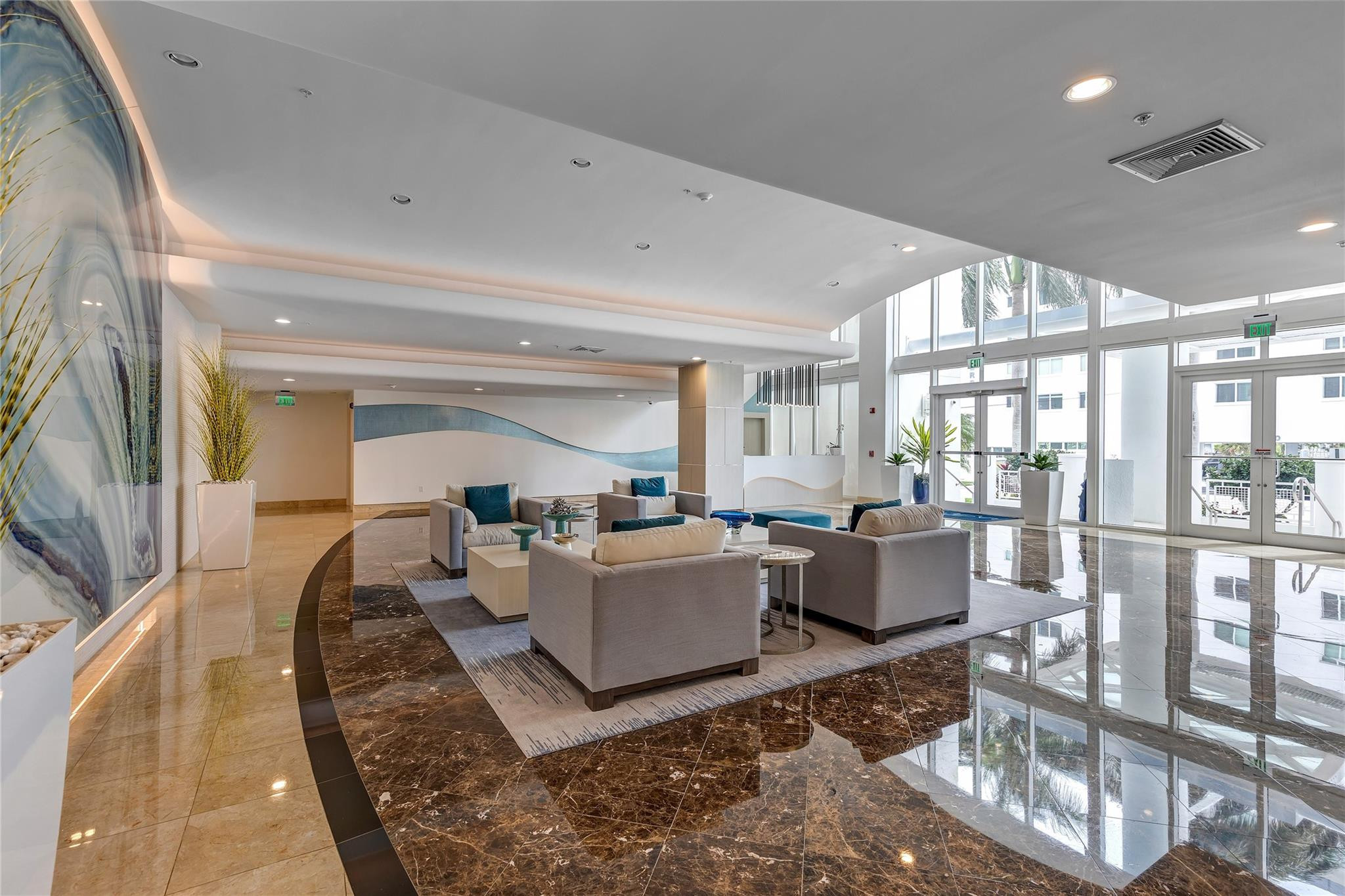 La Rive - Residential