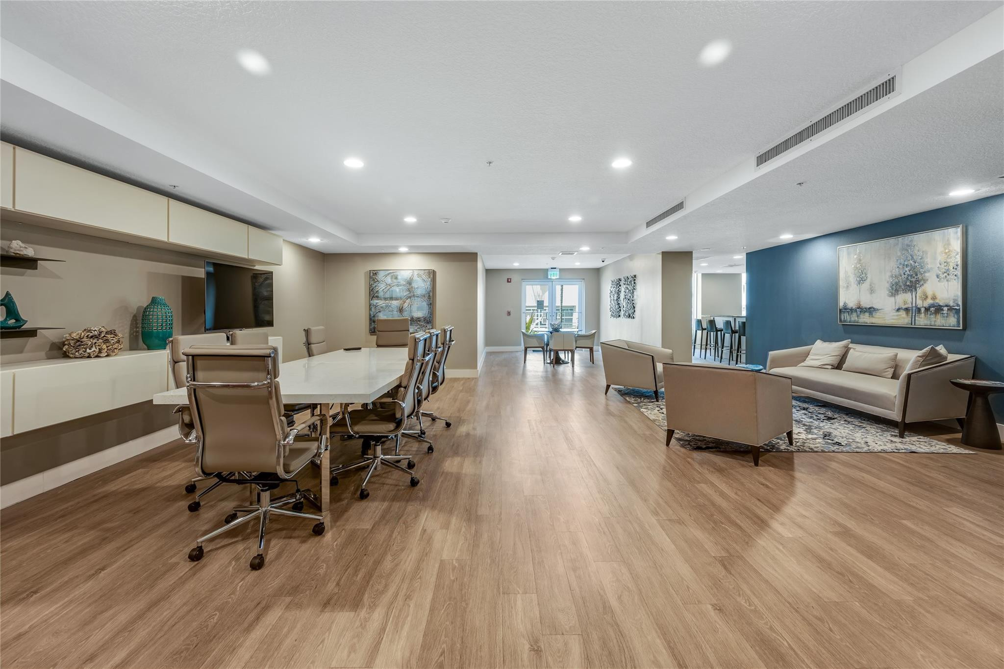 La Rive - Residential
