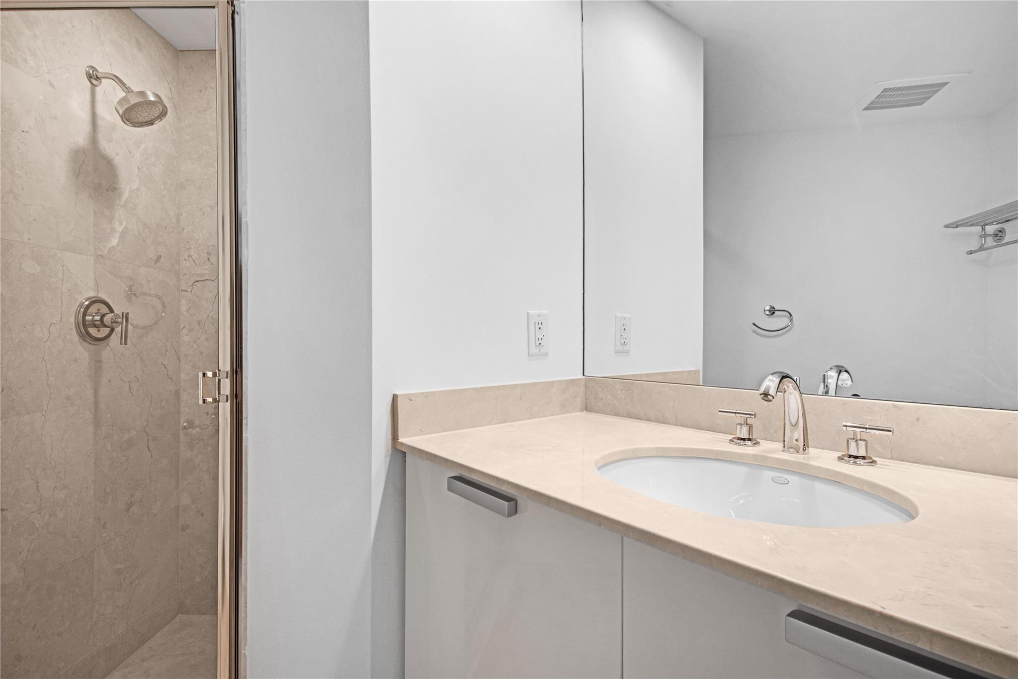 La Rive - Residential
