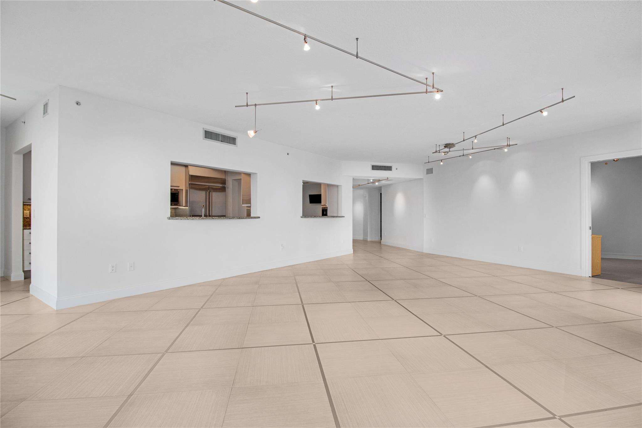 La Rive - Residential