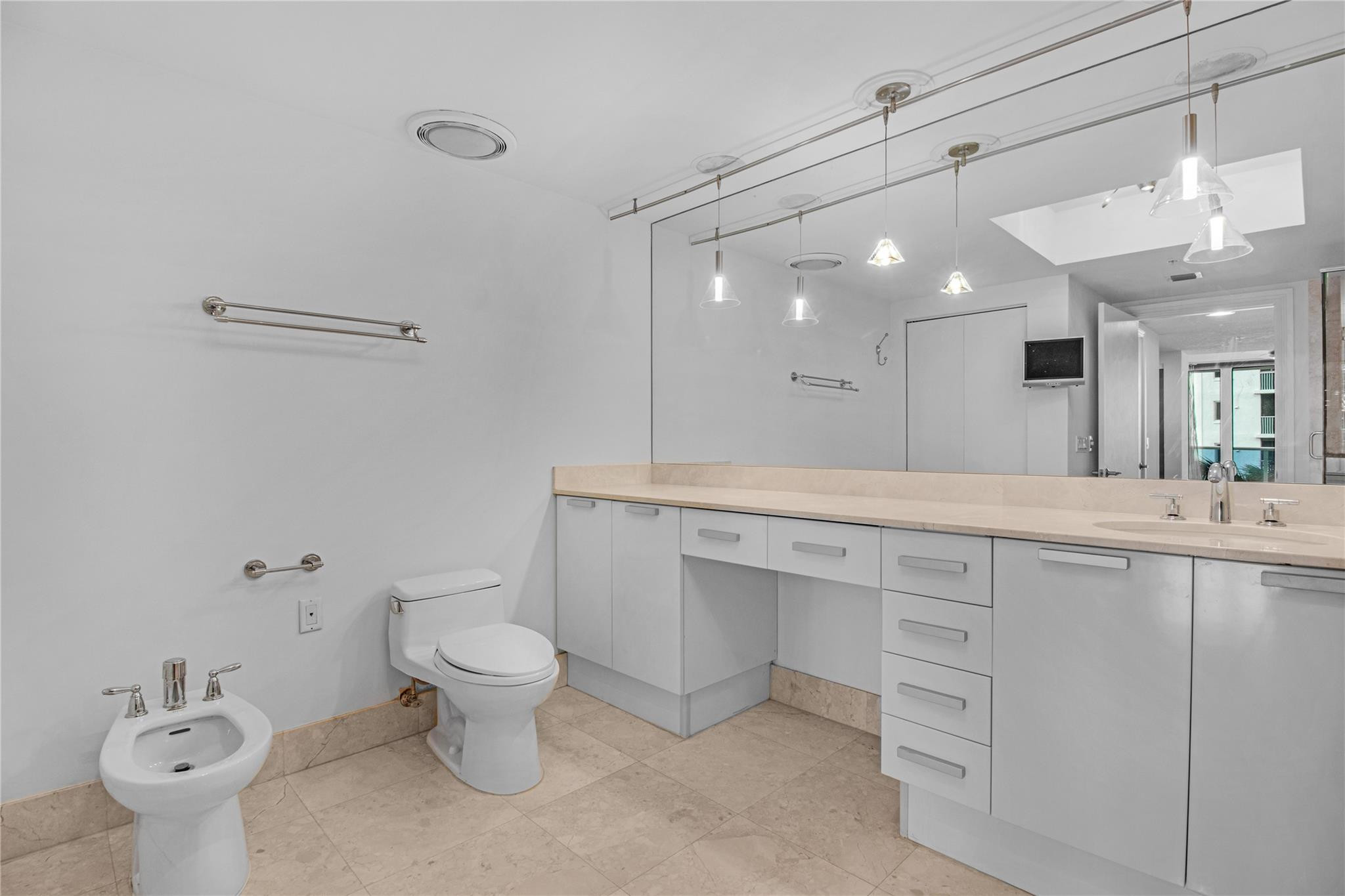 La Rive - Residential
