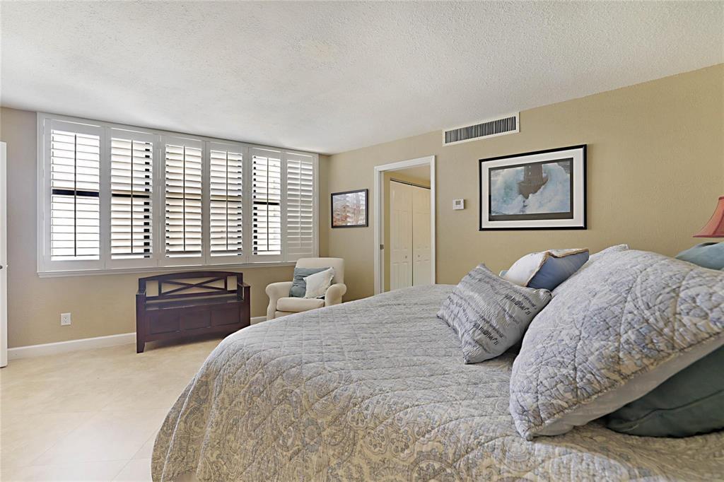 PHOENIX TOWERS CONDO - Residential Lease