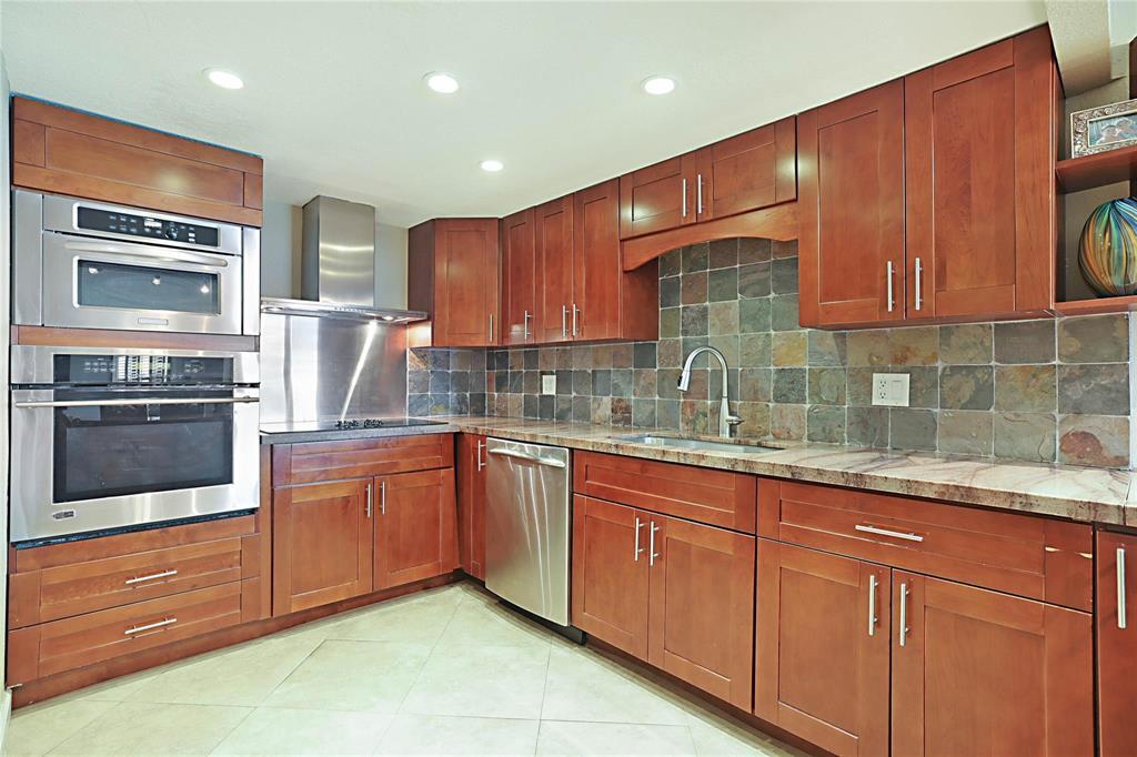 PHOENIX TOWERS CONDO - Residential Lease