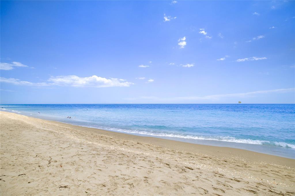 PHOENIX TOWERS CONDO - Residential Lease