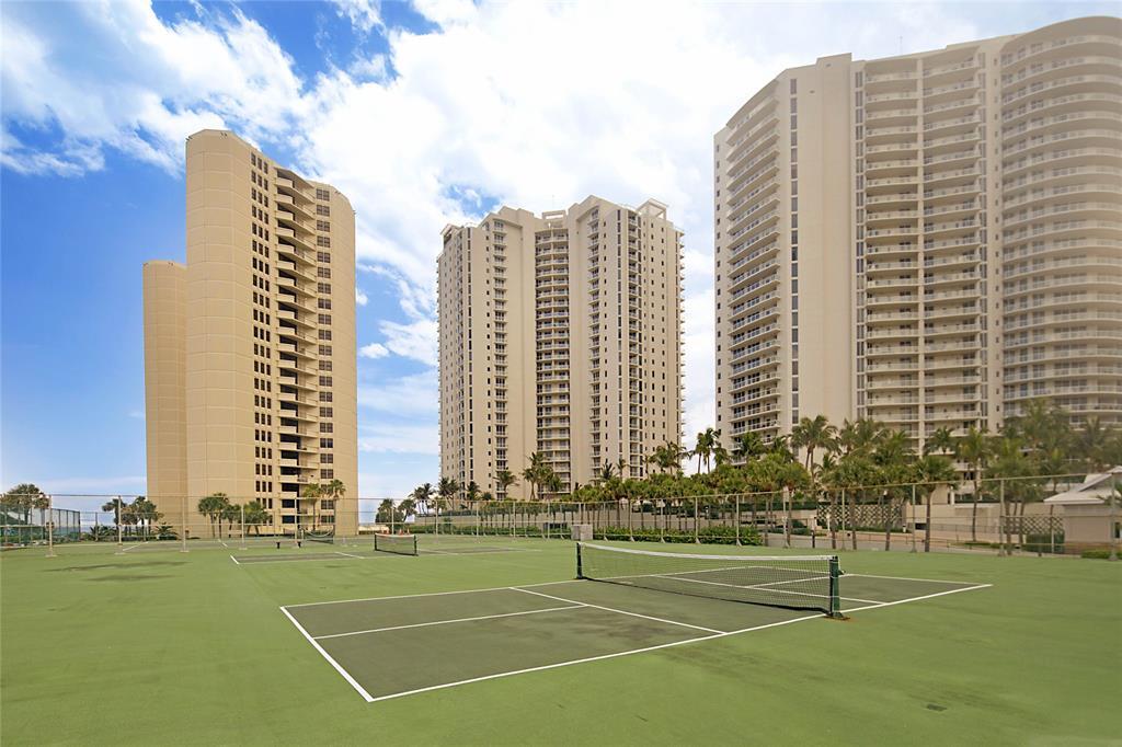 PHOENIX TOWERS CONDO - Residential Lease