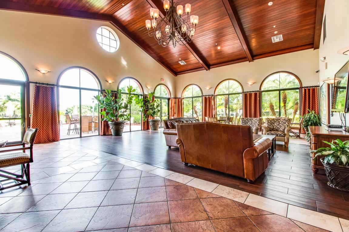 OLYMPIA 1 - Residential Lease