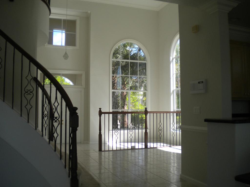 OLYMPIA 1 - Residential Lease