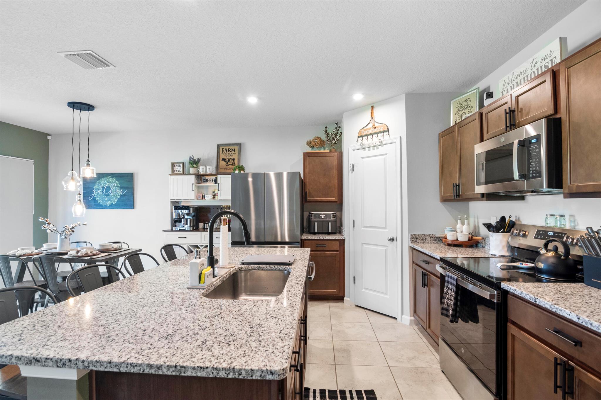 AVALON CROSSING PHASE II - Residential