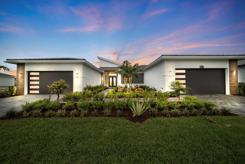 Photo of 9187 SW Shinnecock Drive, Port Saint Lucie, FL 34987 (MLS # F10540391)