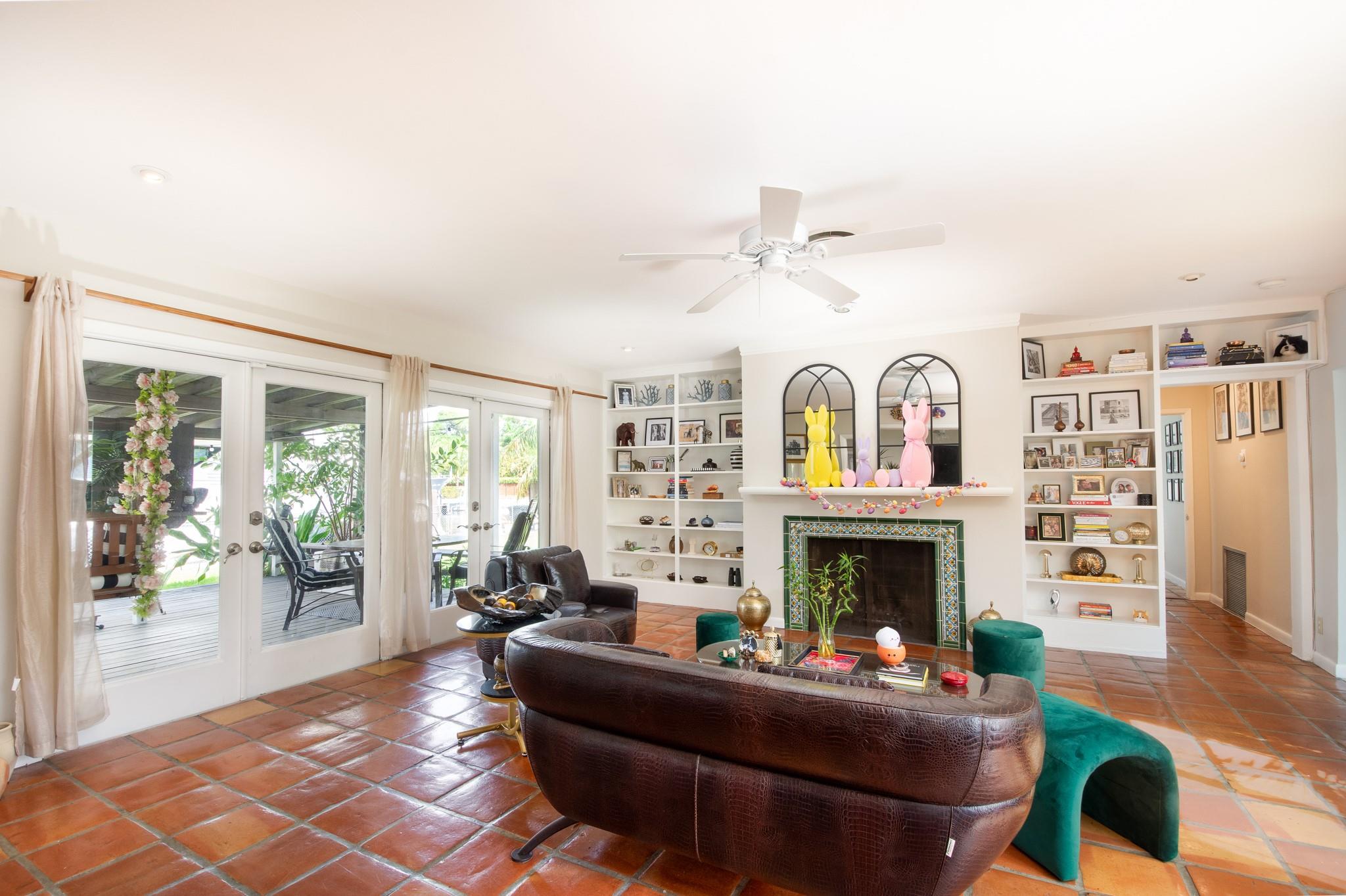 2337 SW 27th Ave