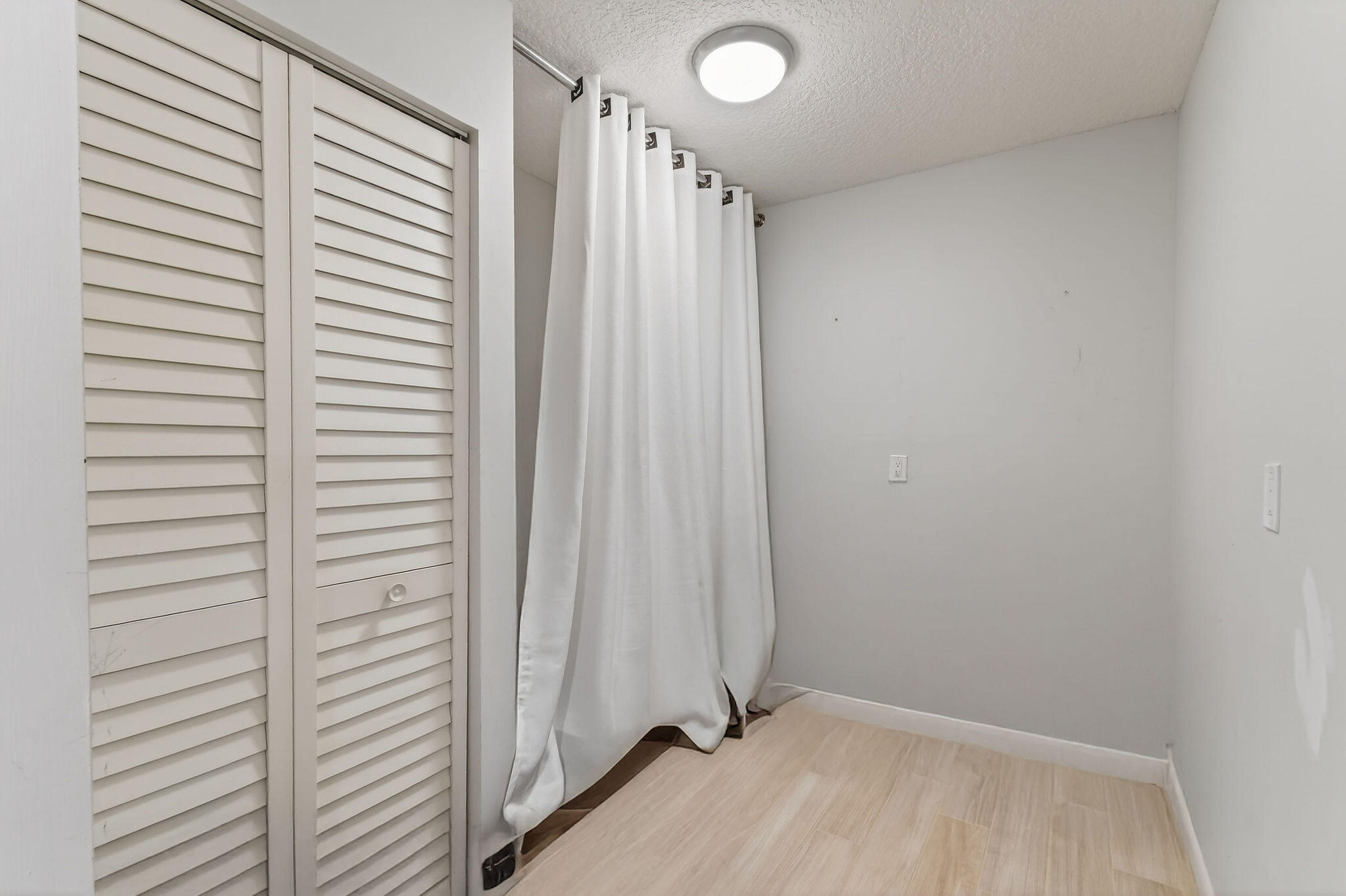 MARINA AT THE BLUFFS CONDO - Residential Lease