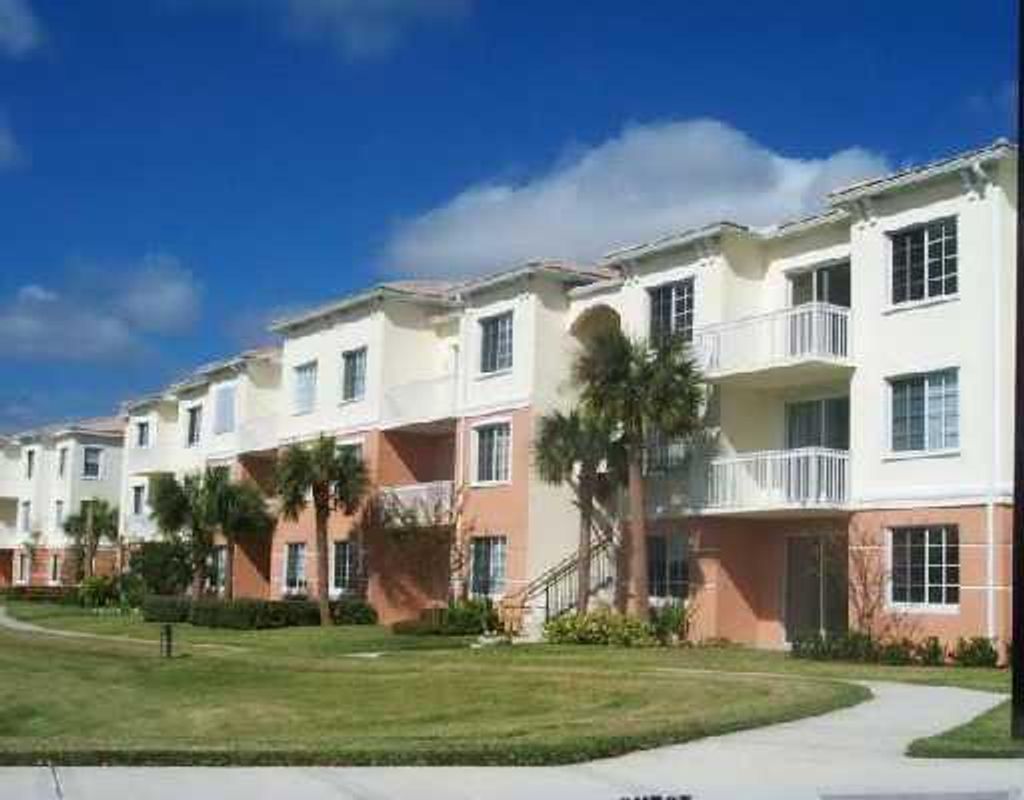 Photo of 4203 Myrtlewood Circle E #4203, Palm Beach Gardens, FL 33418 (MLS # R10795201)