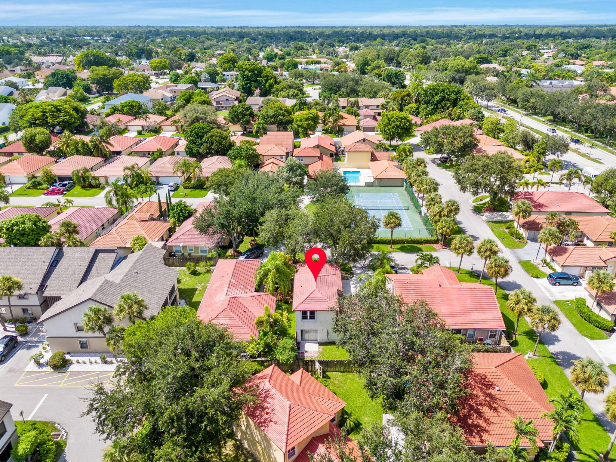 WELLINGTON DOWNS - Residential