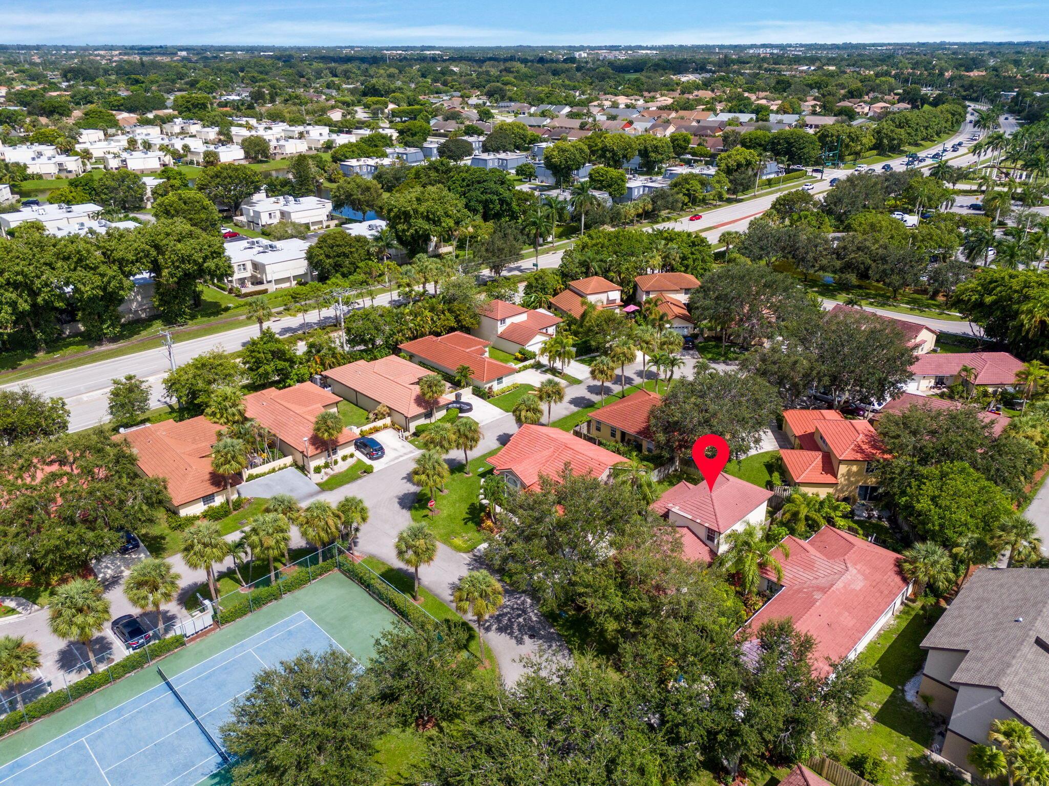 WELLINGTON DOWNS - Residential