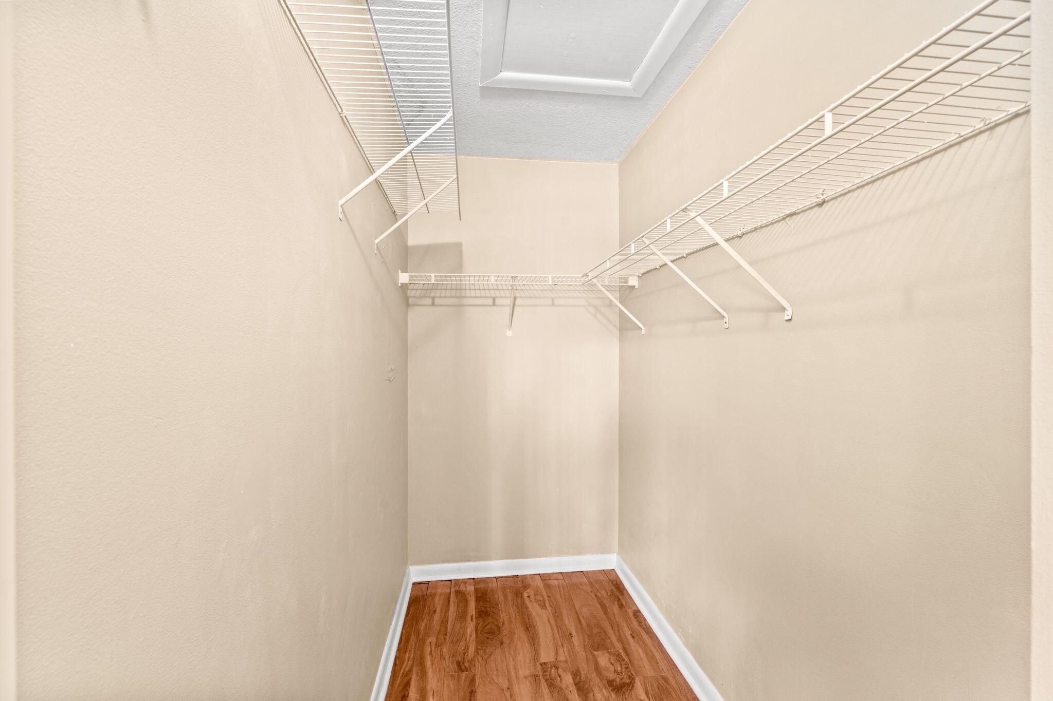 WELLINGTON DOWNS - Residential