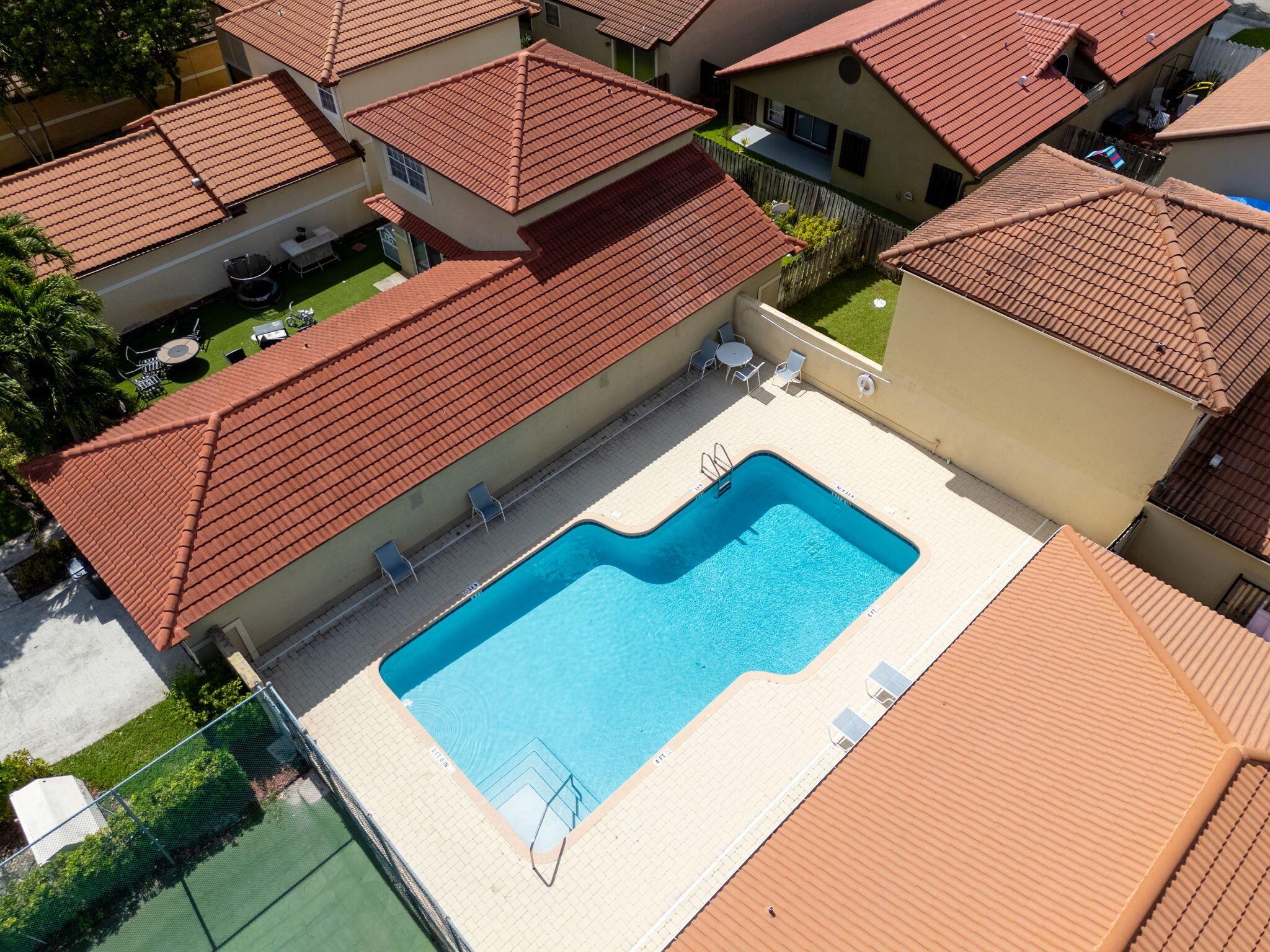 WELLINGTON DOWNS - Residential