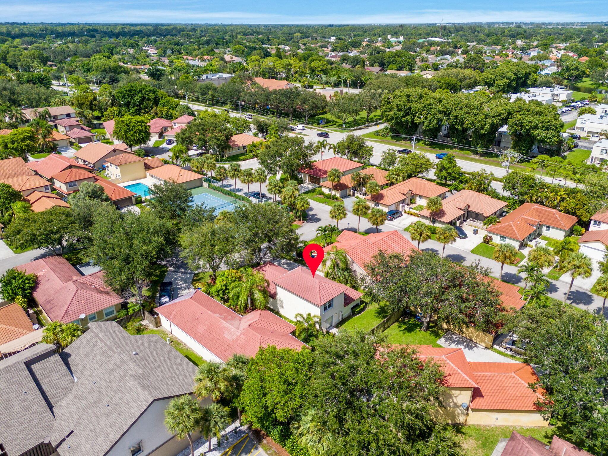 WELLINGTON DOWNS - Residential