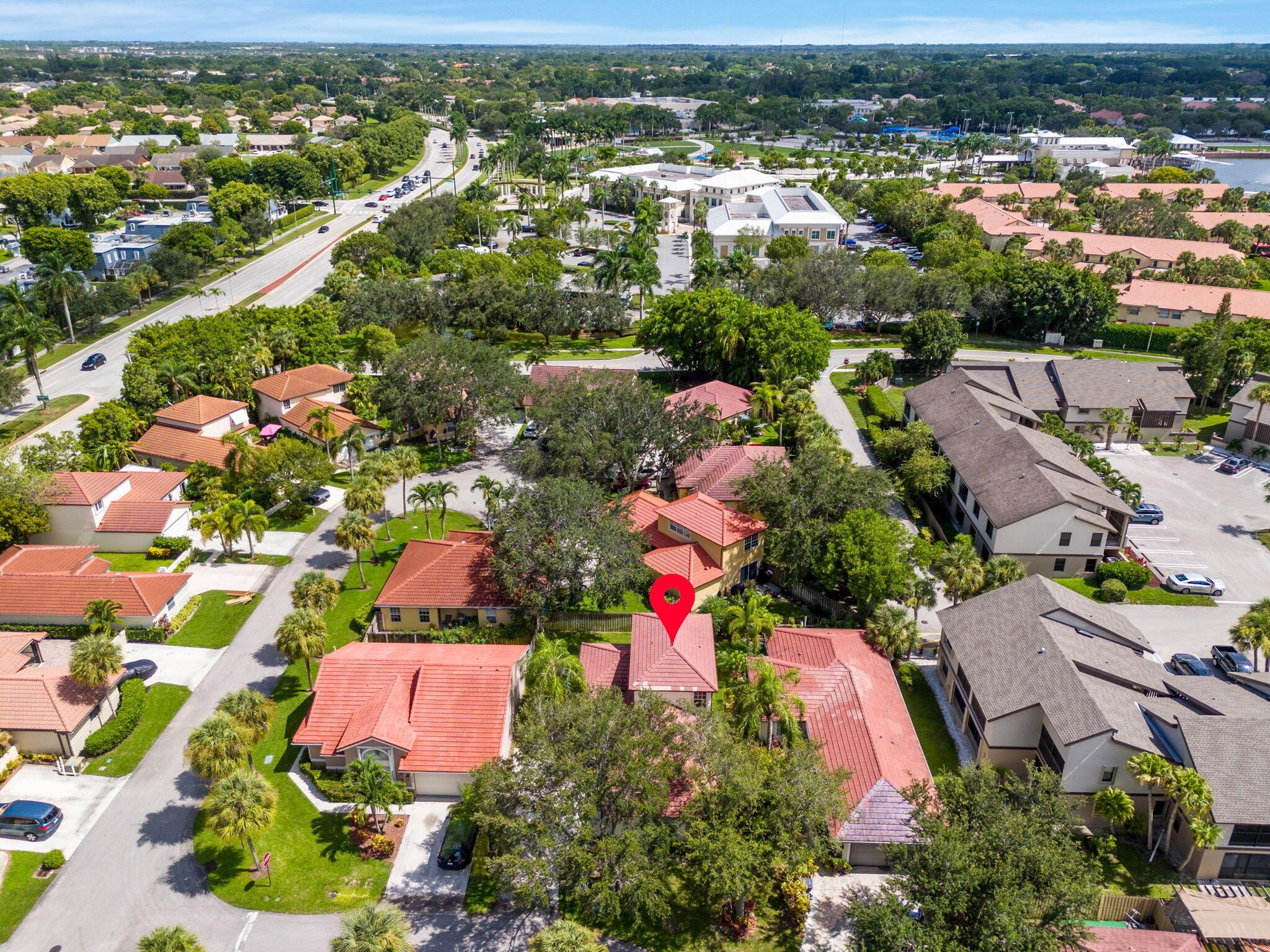 WELLINGTON DOWNS - Residential