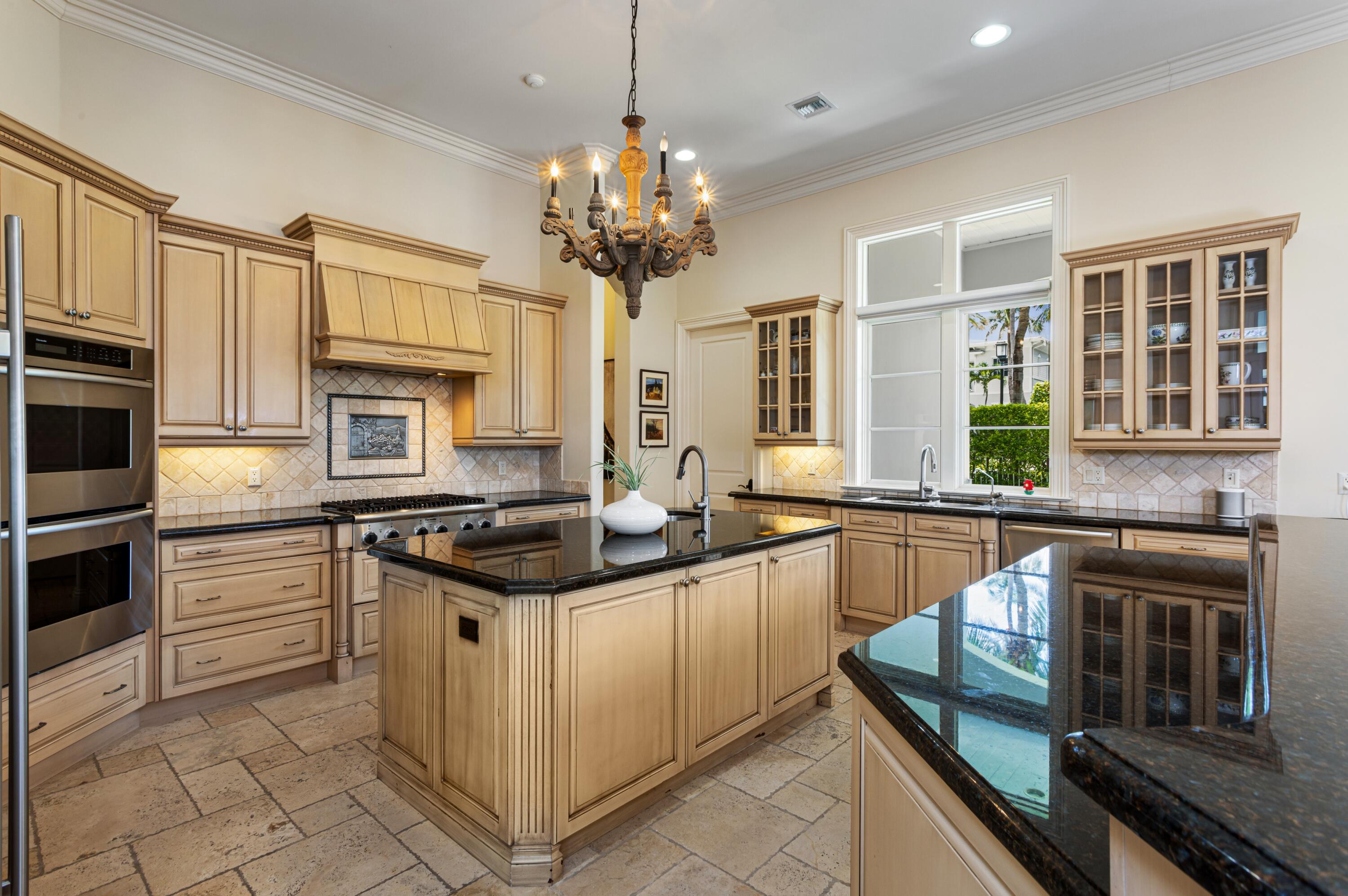 GOODISON PARK EST - Residential