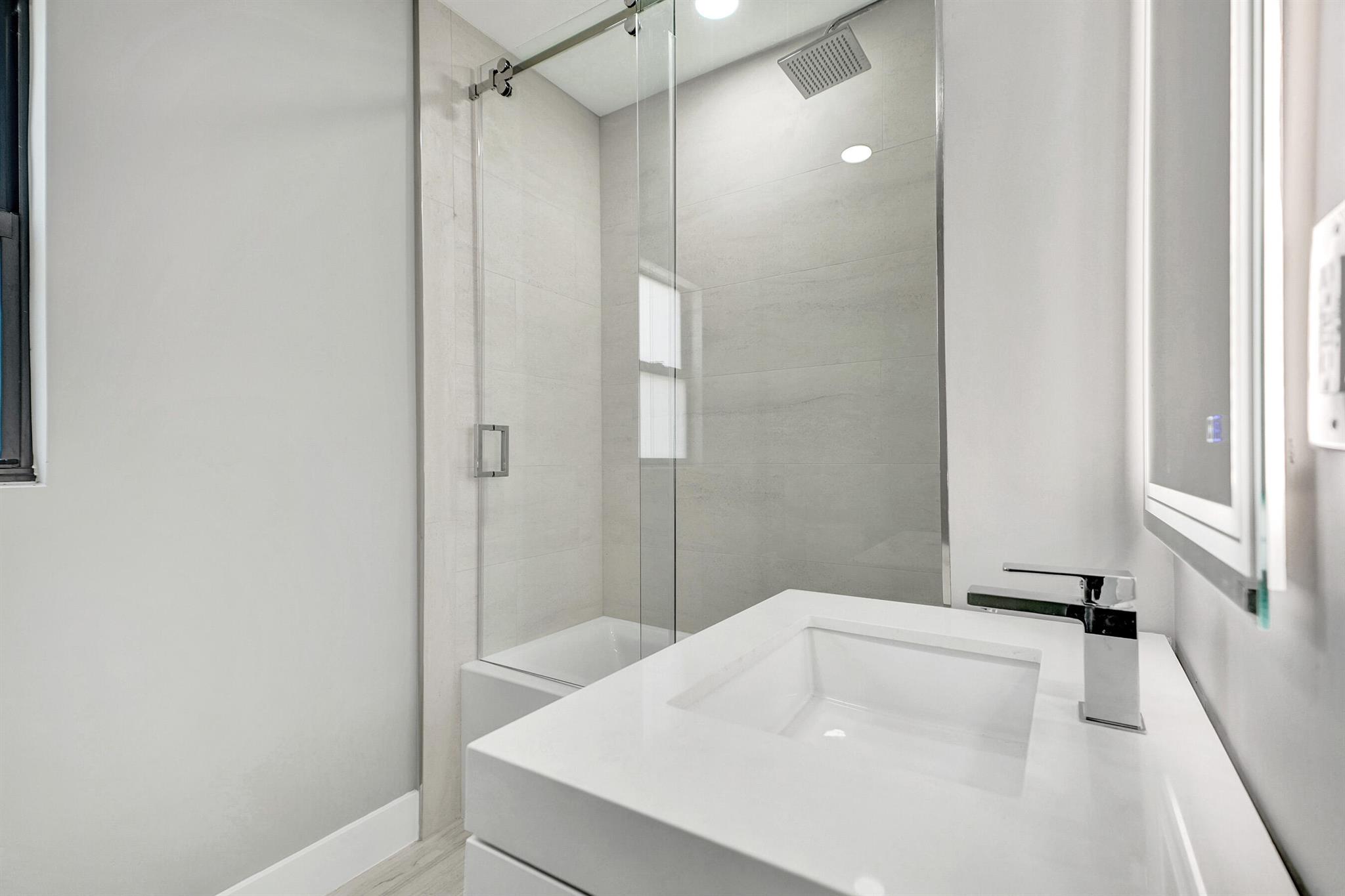 LA GORCE GOLF SUB - Residential