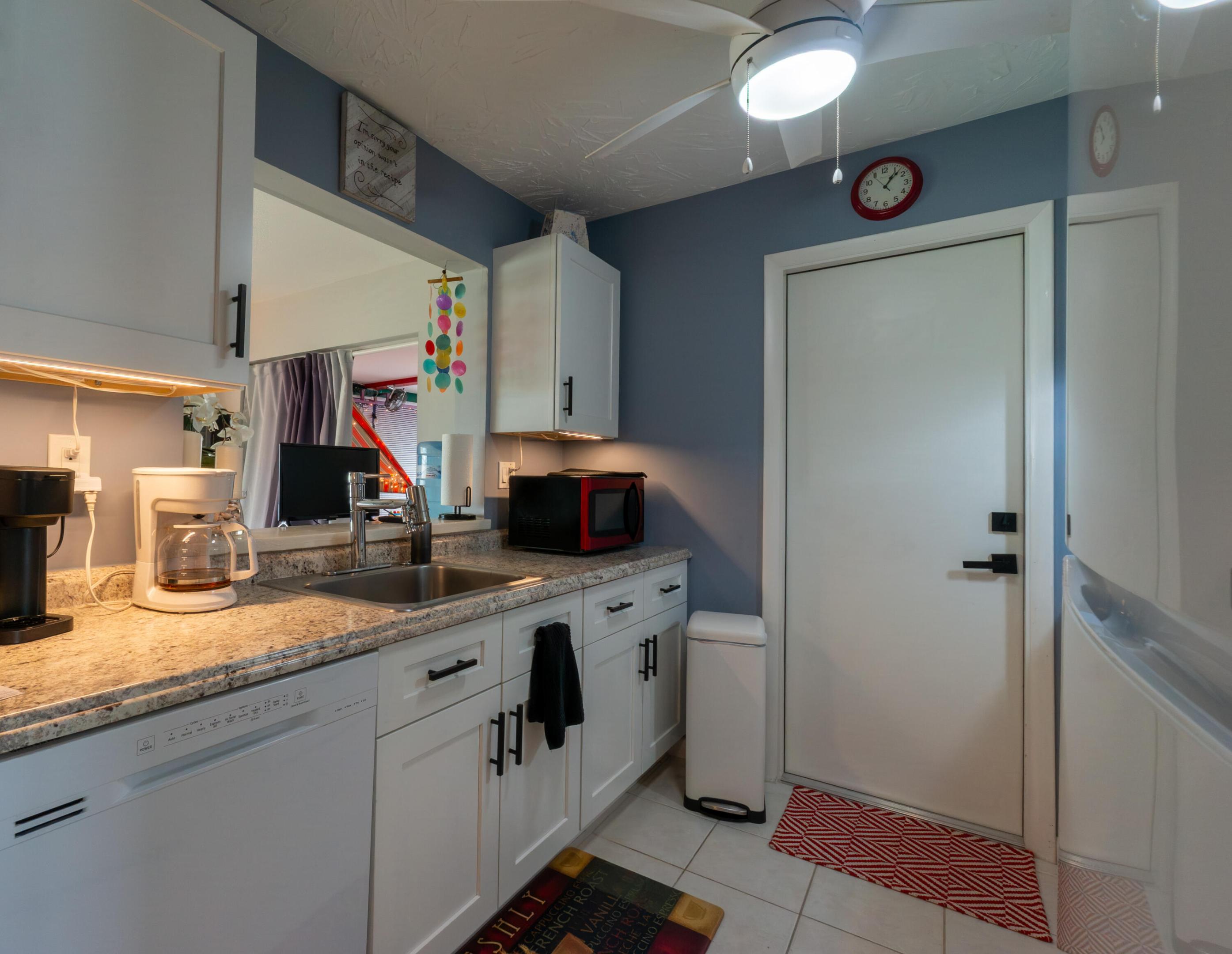 PALM BEACH LEISUREVILLE SEC 2 - Residential