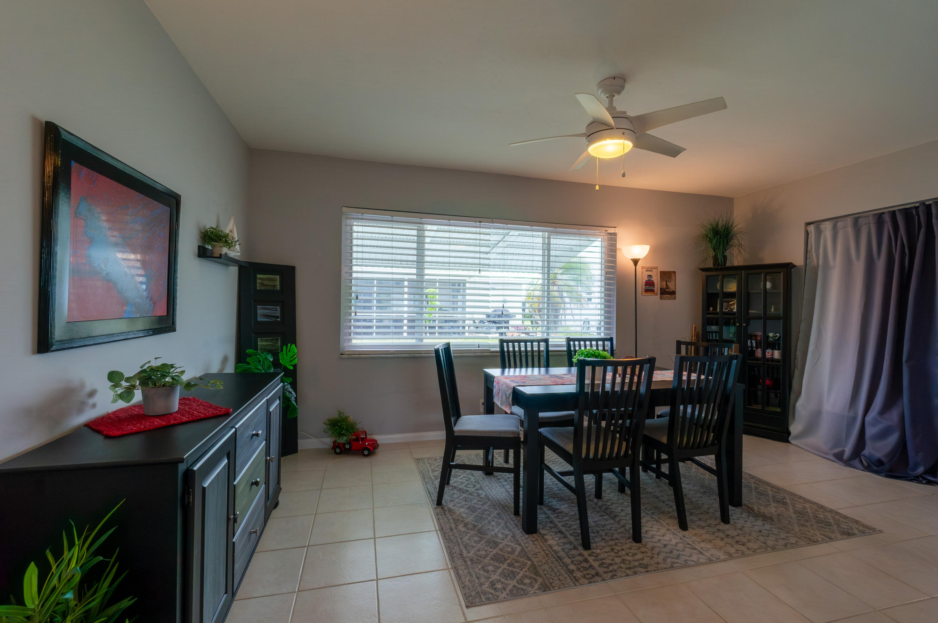 PALM BEACH LEISUREVILLE SEC 2 - Residential