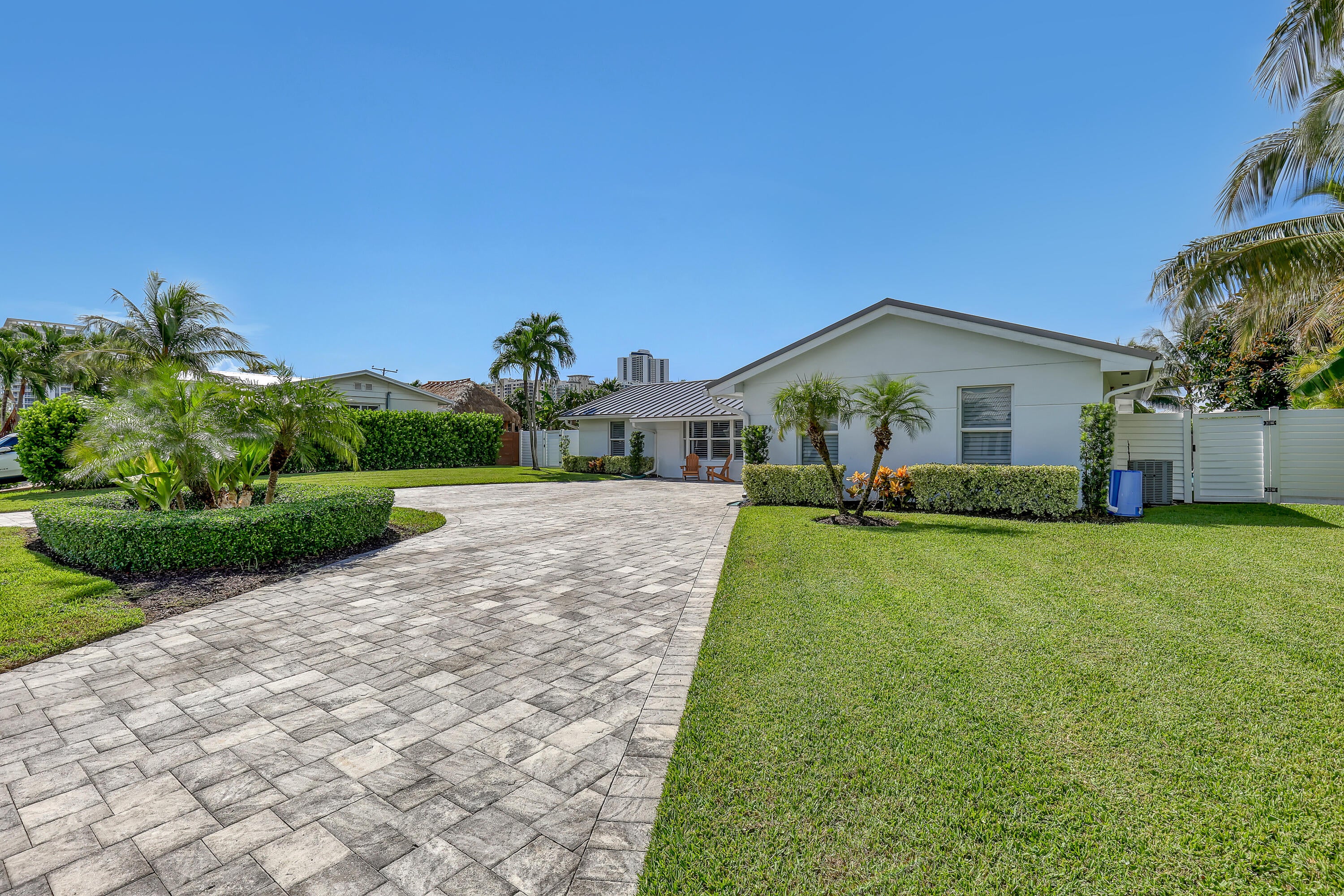 1191 BIMINI Lane