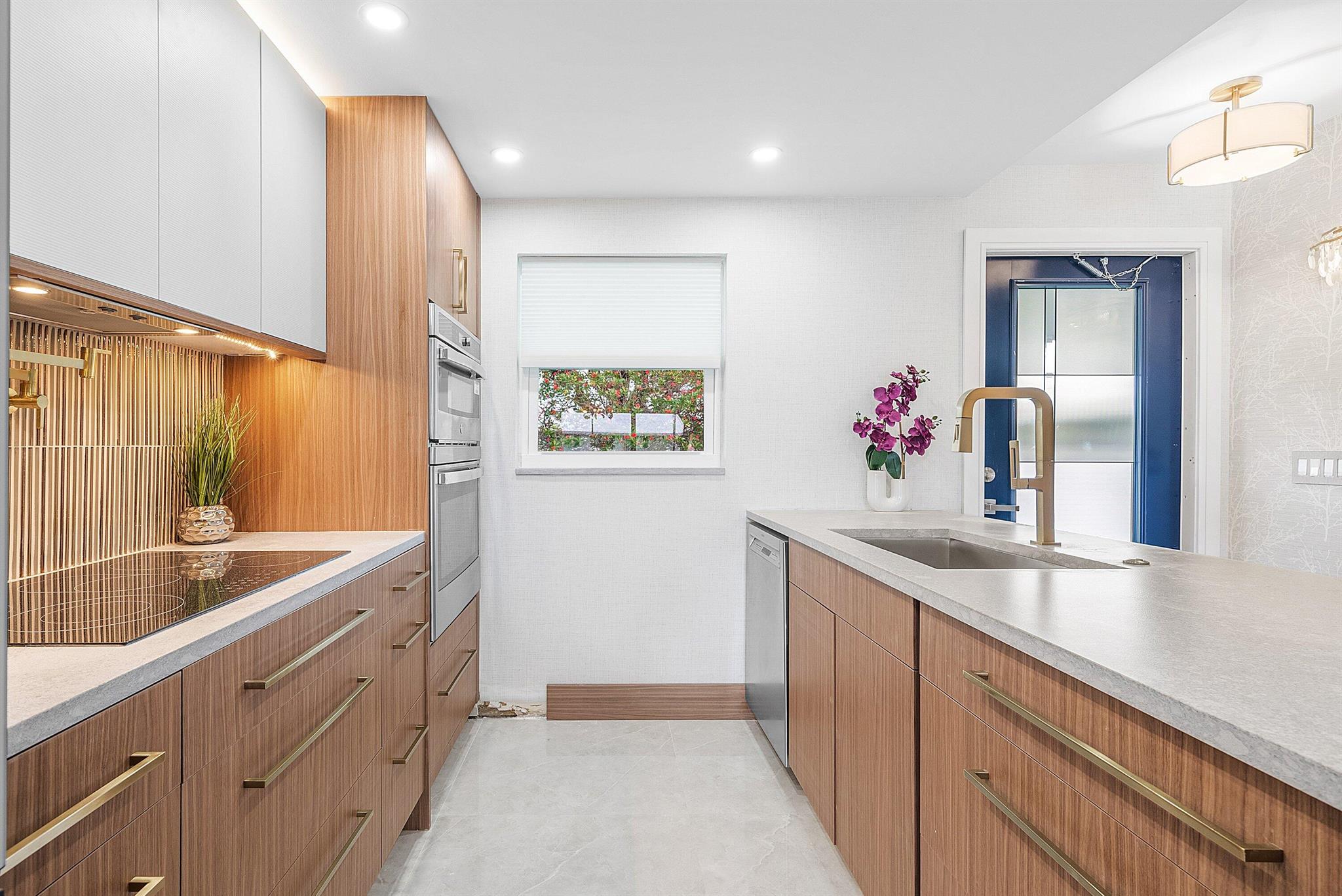 LEISUREVILLE GOLF VIEW - Residential