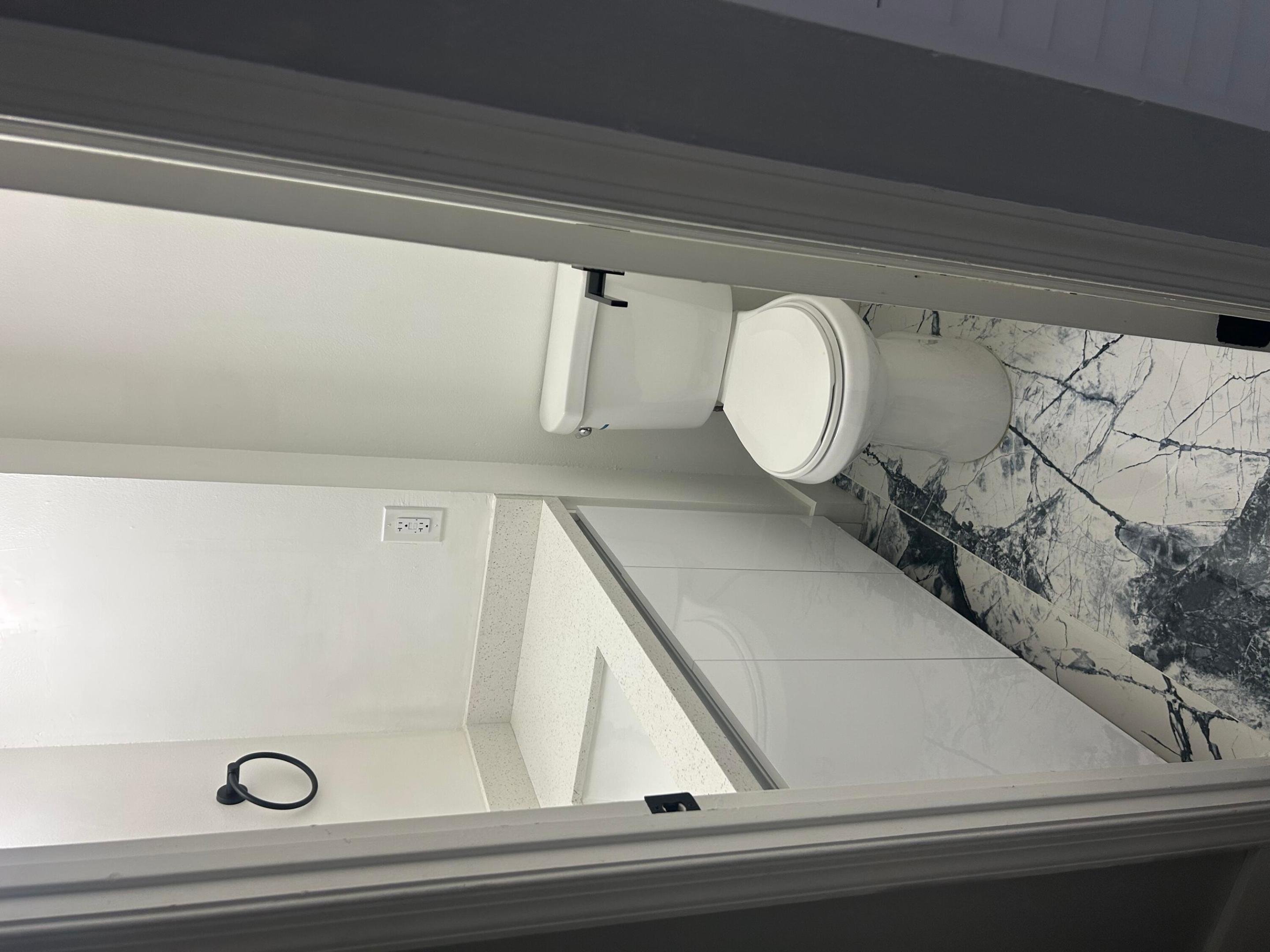 SUNRISE LAKE VIEWS LLC - Residential Lease