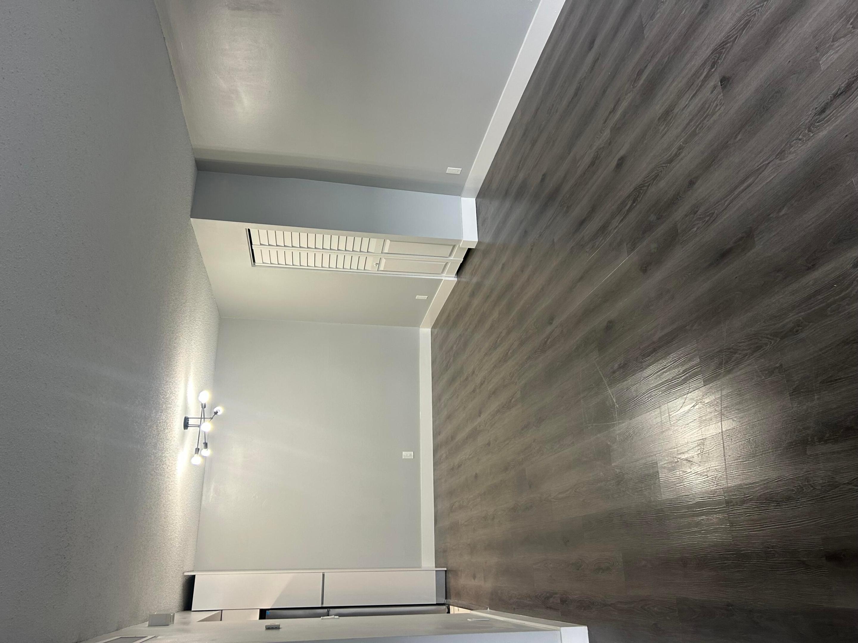 SUNRISE LAKE VIEWS LLC - Residential Lease