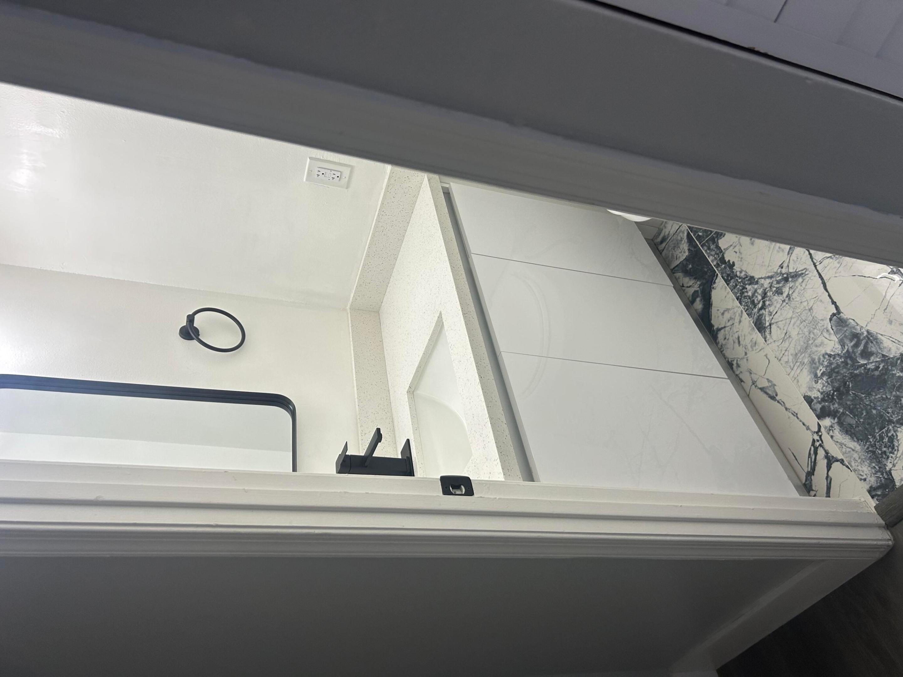 SUNRISE LAKE VIEWS LLC - Residential Lease