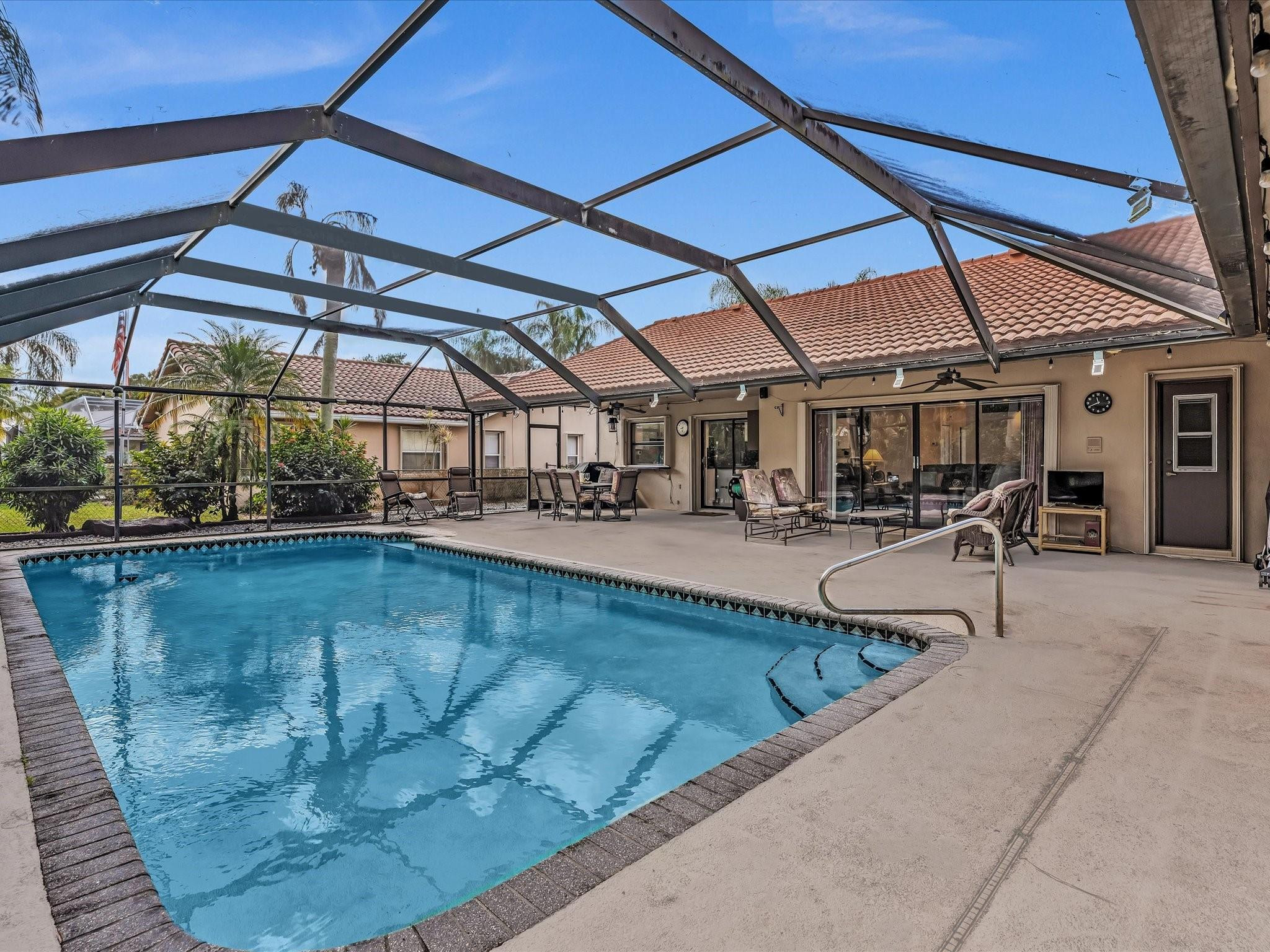 North Spgs 132-38 B - Residential