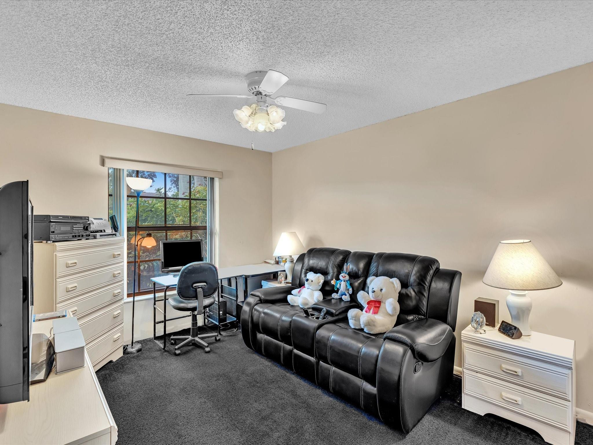 North Spgs 132-38 B - Residential