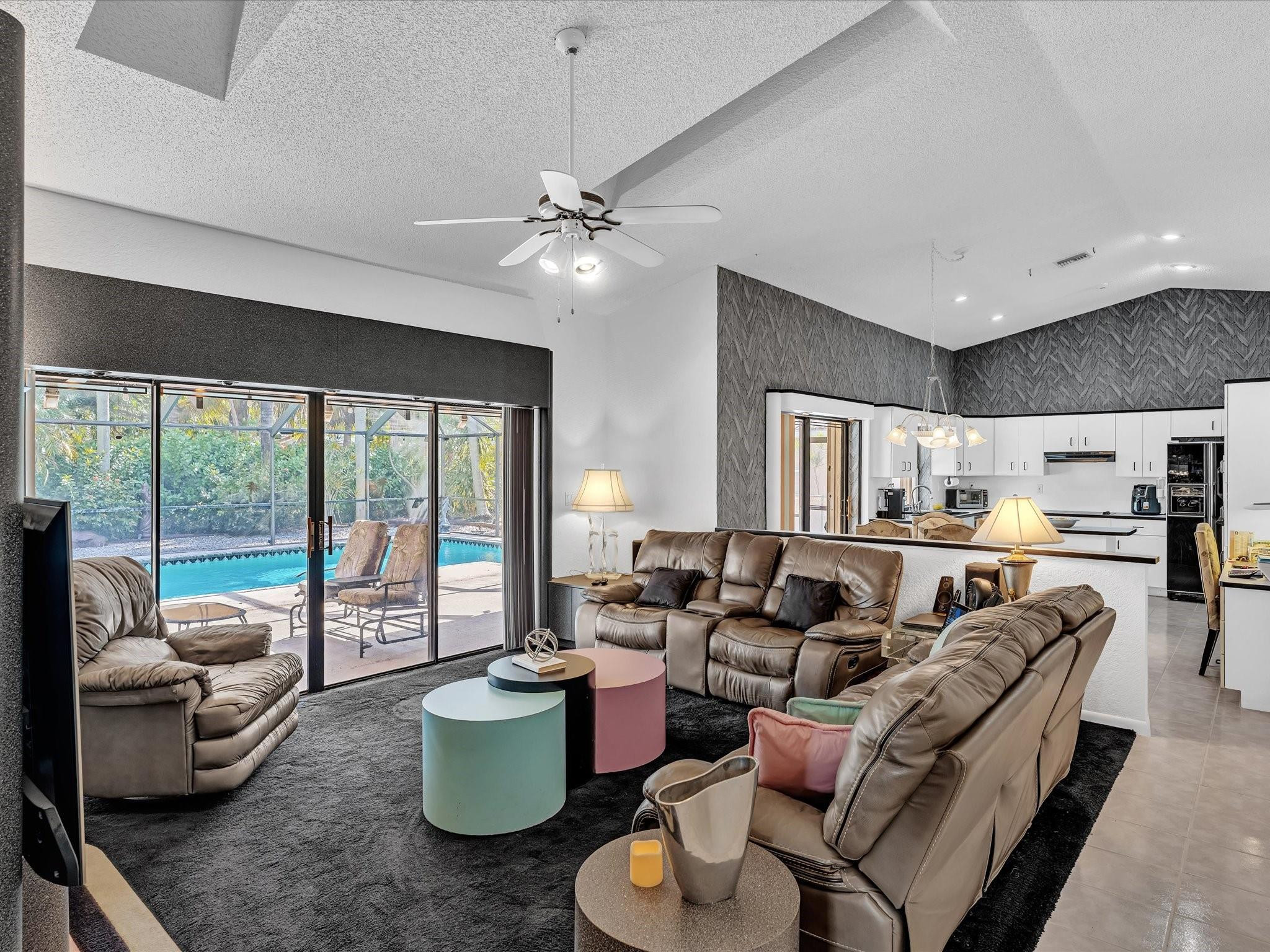 North Spgs 132-38 B - Residential