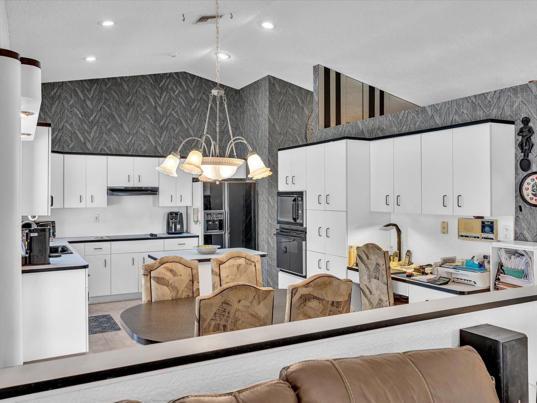 North Spgs 132-38 B - Residential