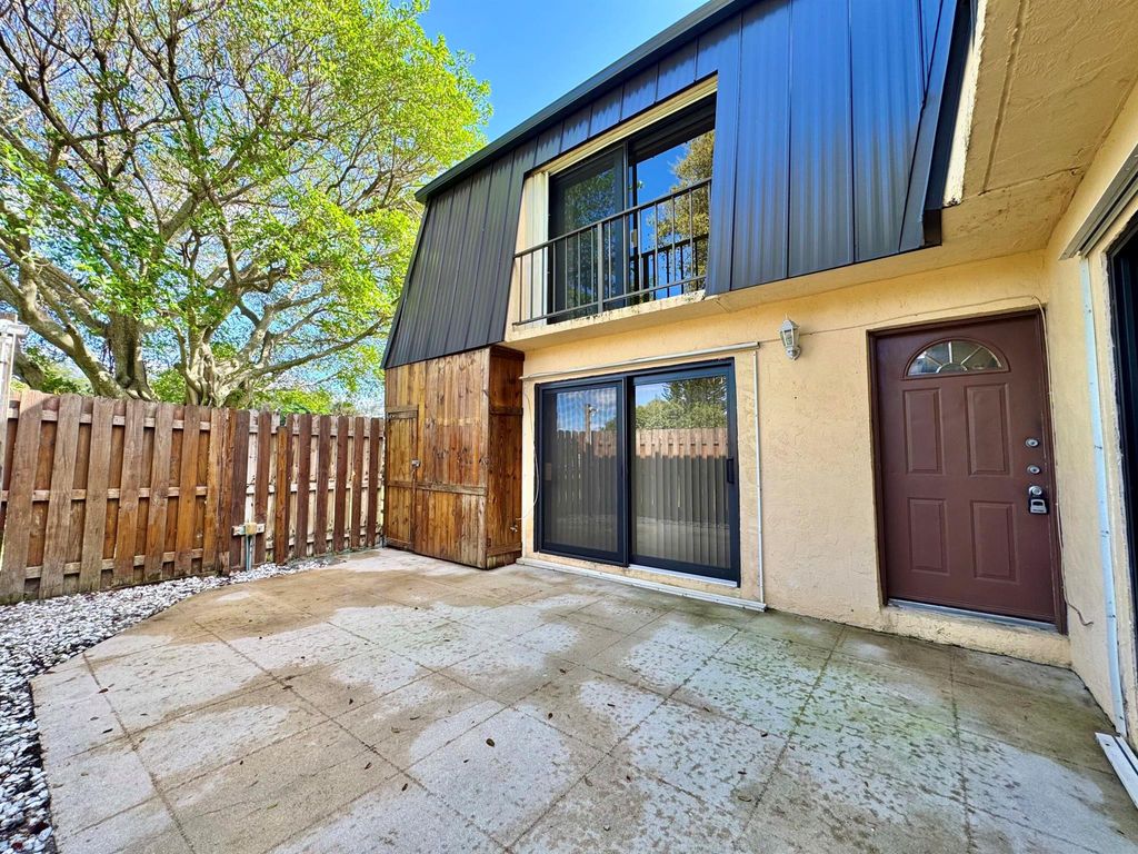 Photo of 2420 Waterside Drive #17b, Lake Worth, FL 33461 (MLS # R11069216)