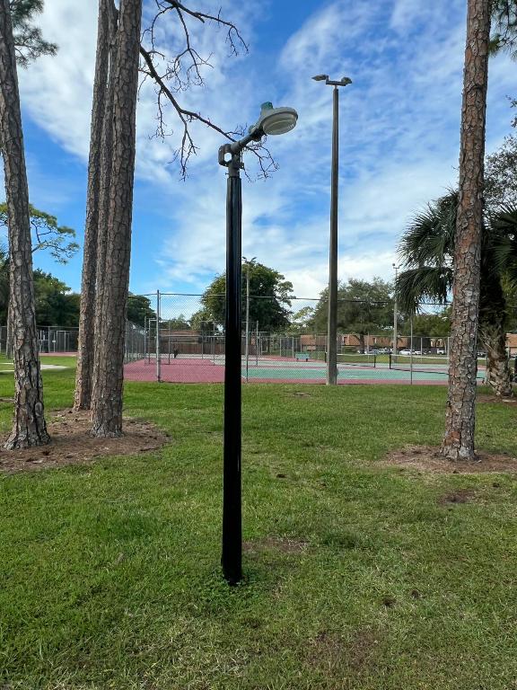 SHERWOOD LAKES - Residential Lease