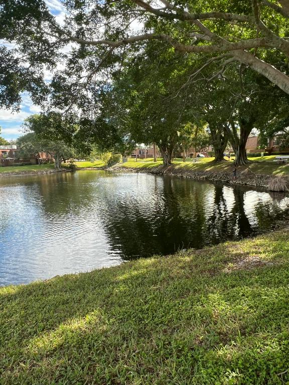 SHERWOOD LAKES - Residential Lease