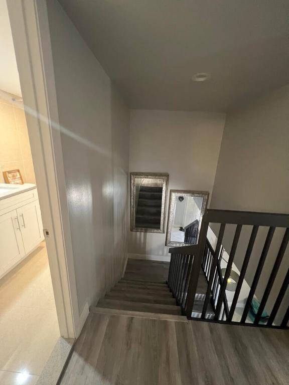 SHERWOOD LAKES - Residential Lease