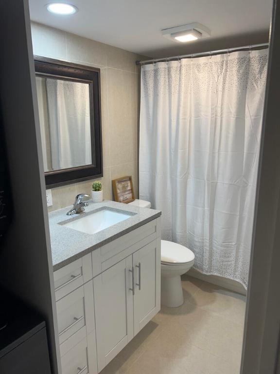 SHERWOOD LAKES - Residential Lease