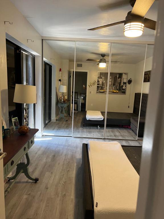 SHERWOOD LAKES - Residential Lease