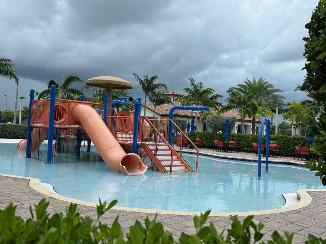 BAYWINDS OF IBIZA - Residential