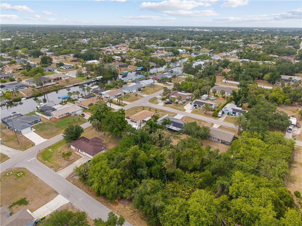 PORT CHARLOTTE SEC 8 - Land