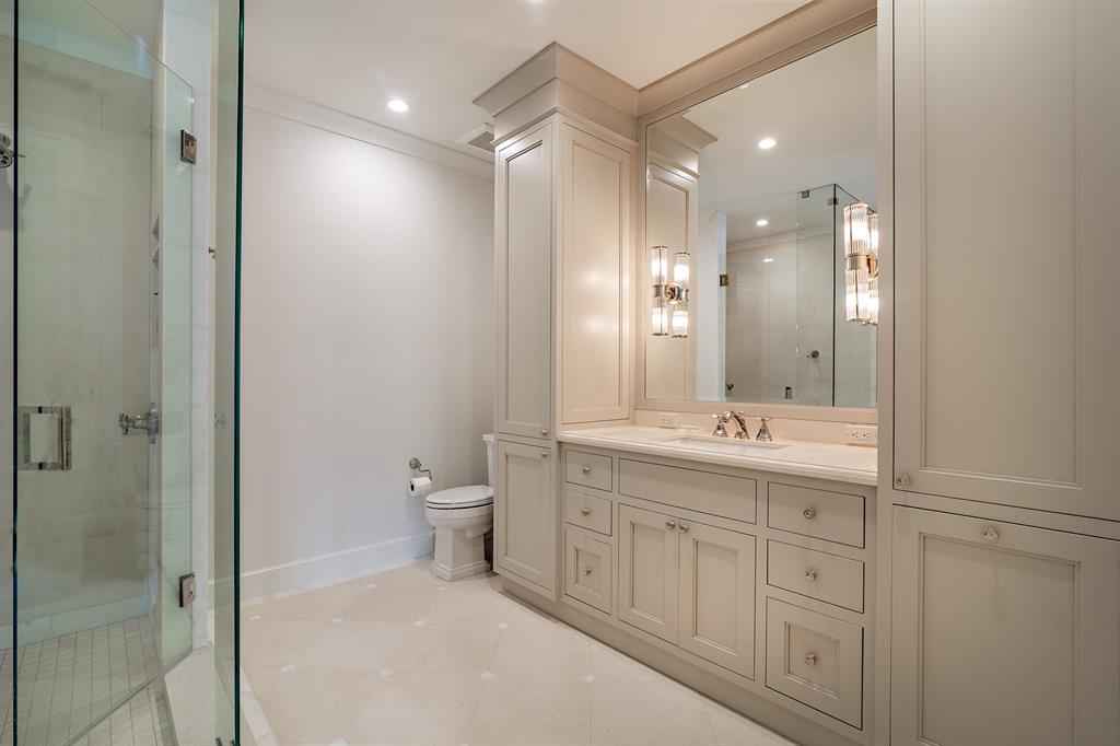 ROYAL PARK - Residential