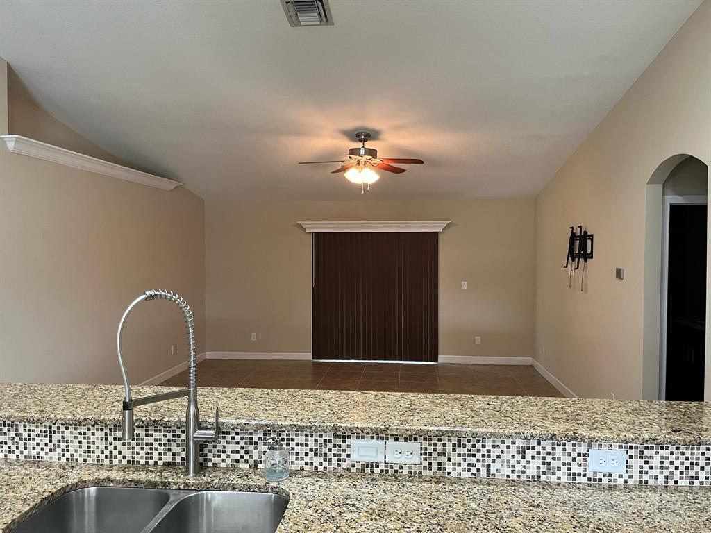 PORT ST LUCIE SECTION  22 - Residential Lease