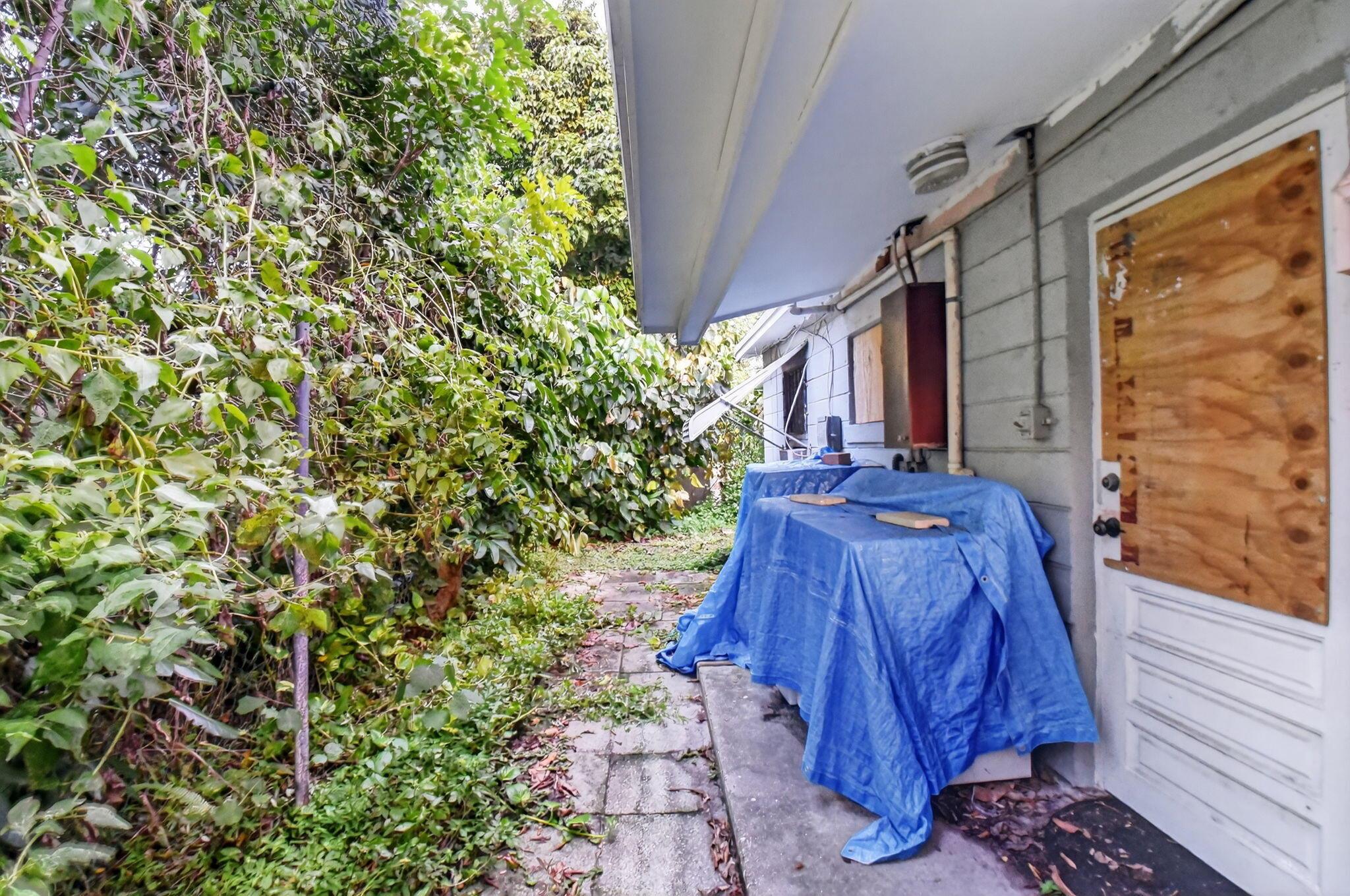 BRYANT PARK - Residential Income