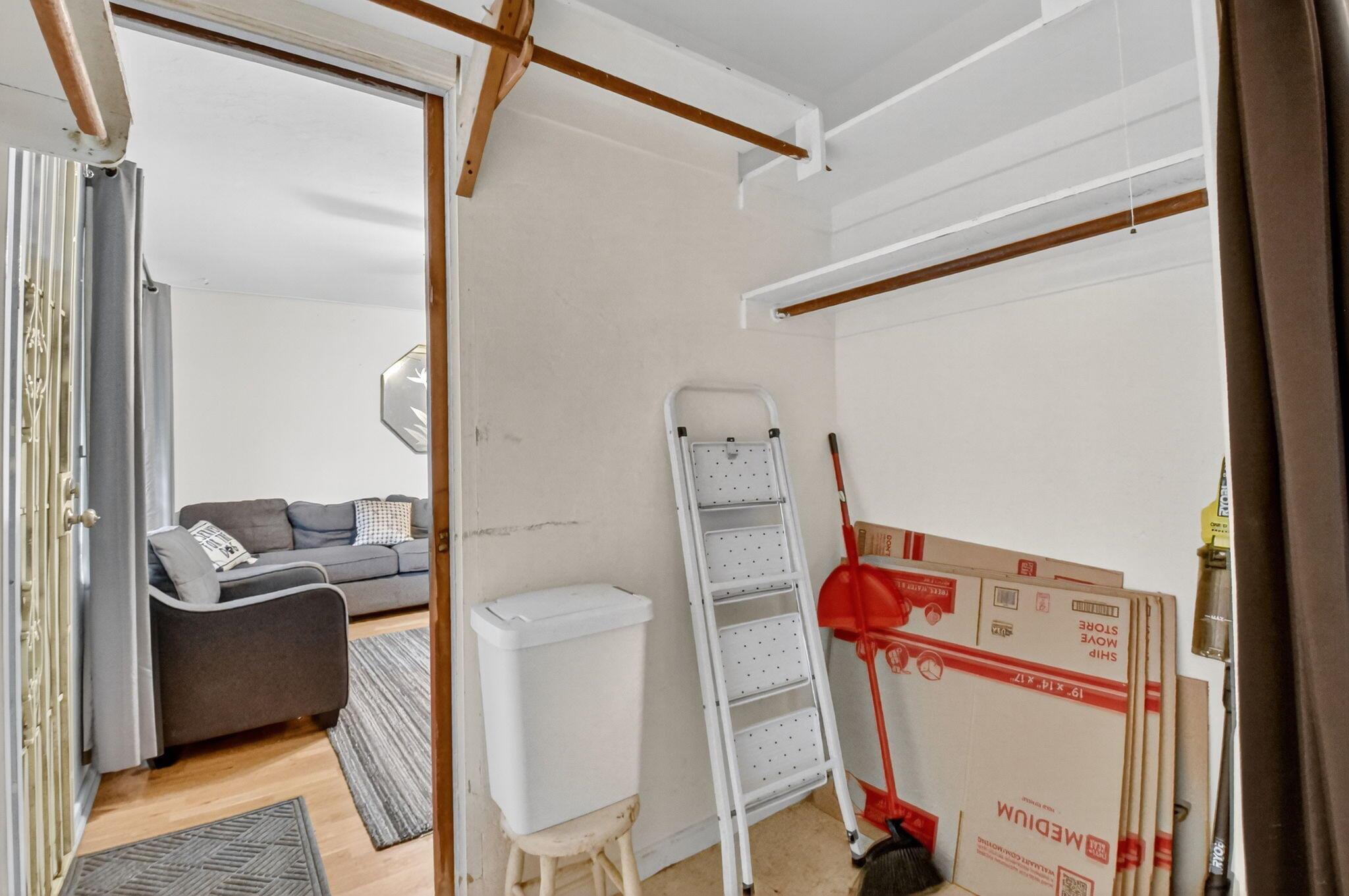 BRYANT PARK - Residential Income