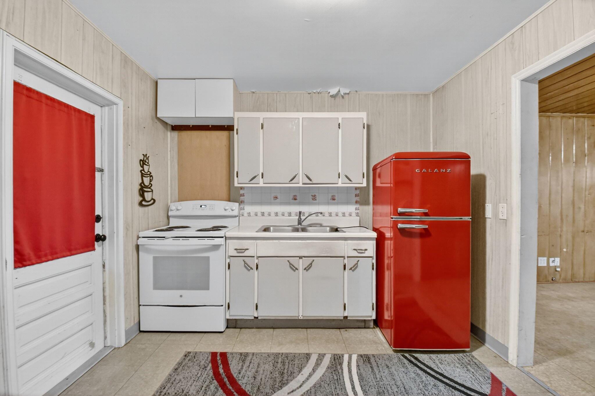 BRYANT PARK - Residential Income