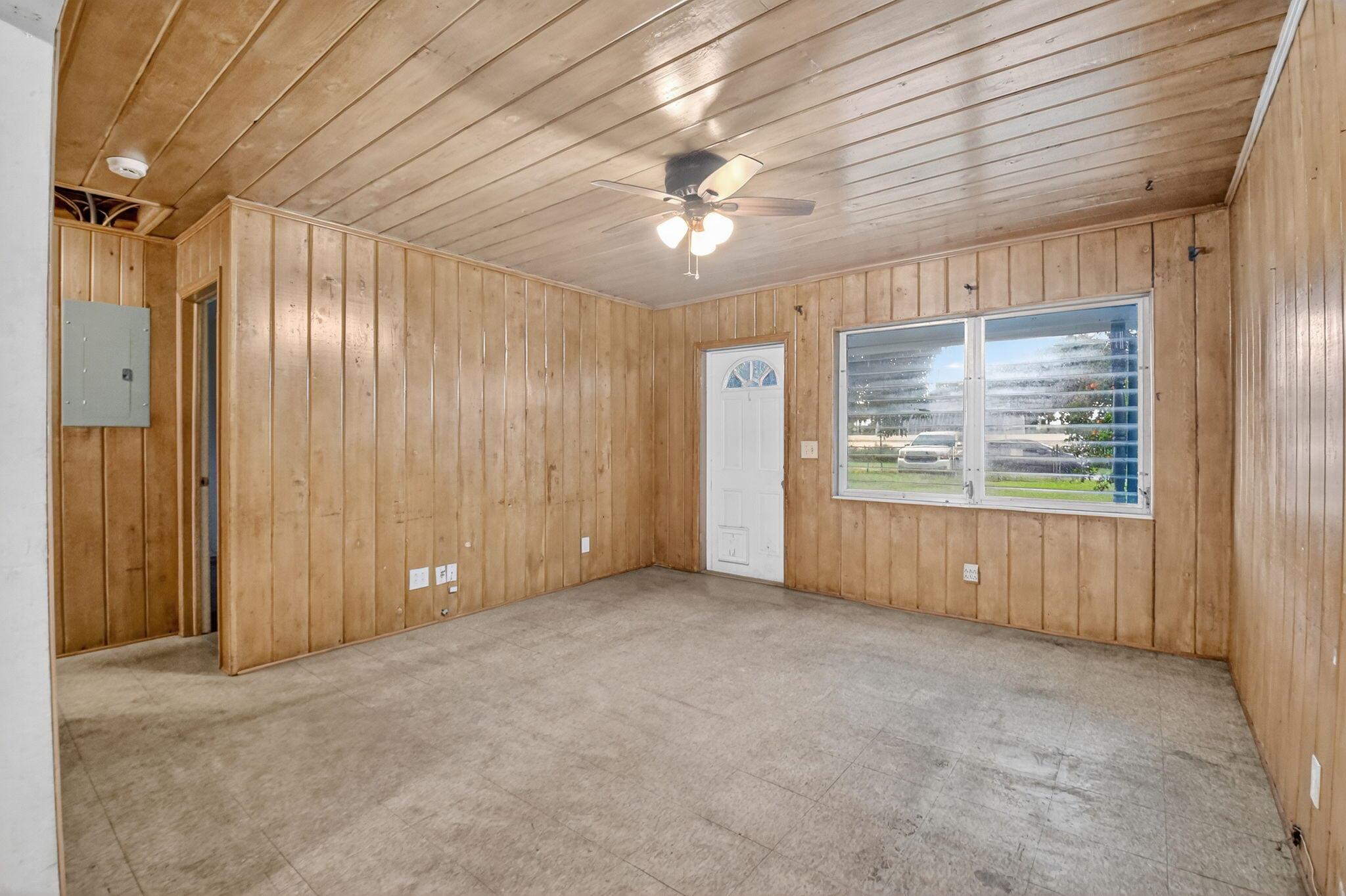 BRYANT PARK - Residential Income