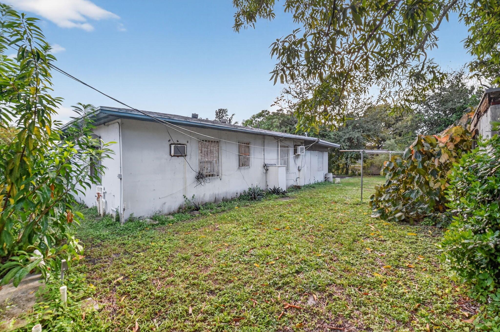 BRYANT PARK - Residential Income